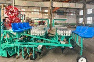 Automatic Onion Seedling Transplanter with Rotary Cultivator